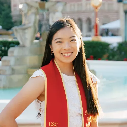 Photo of Vera Hsu